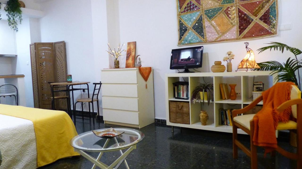 Estudio Con Encanto En La Carihuela Torremolinos Luaran gambar